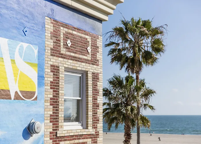 Venice Suites Los Angeles